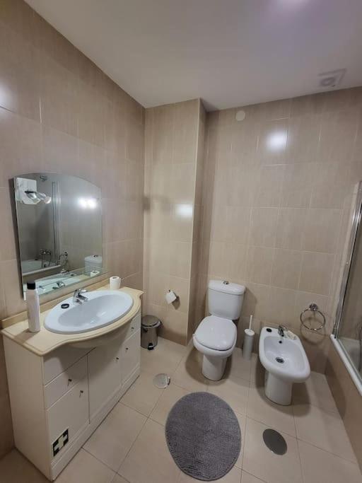 Roomy & Patio - 2 Bedroom Flat 포르투 외부 사진