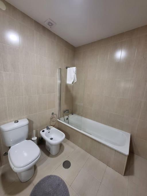 Roomy & Patio - 2 Bedroom Flat 포르투 외부 사진